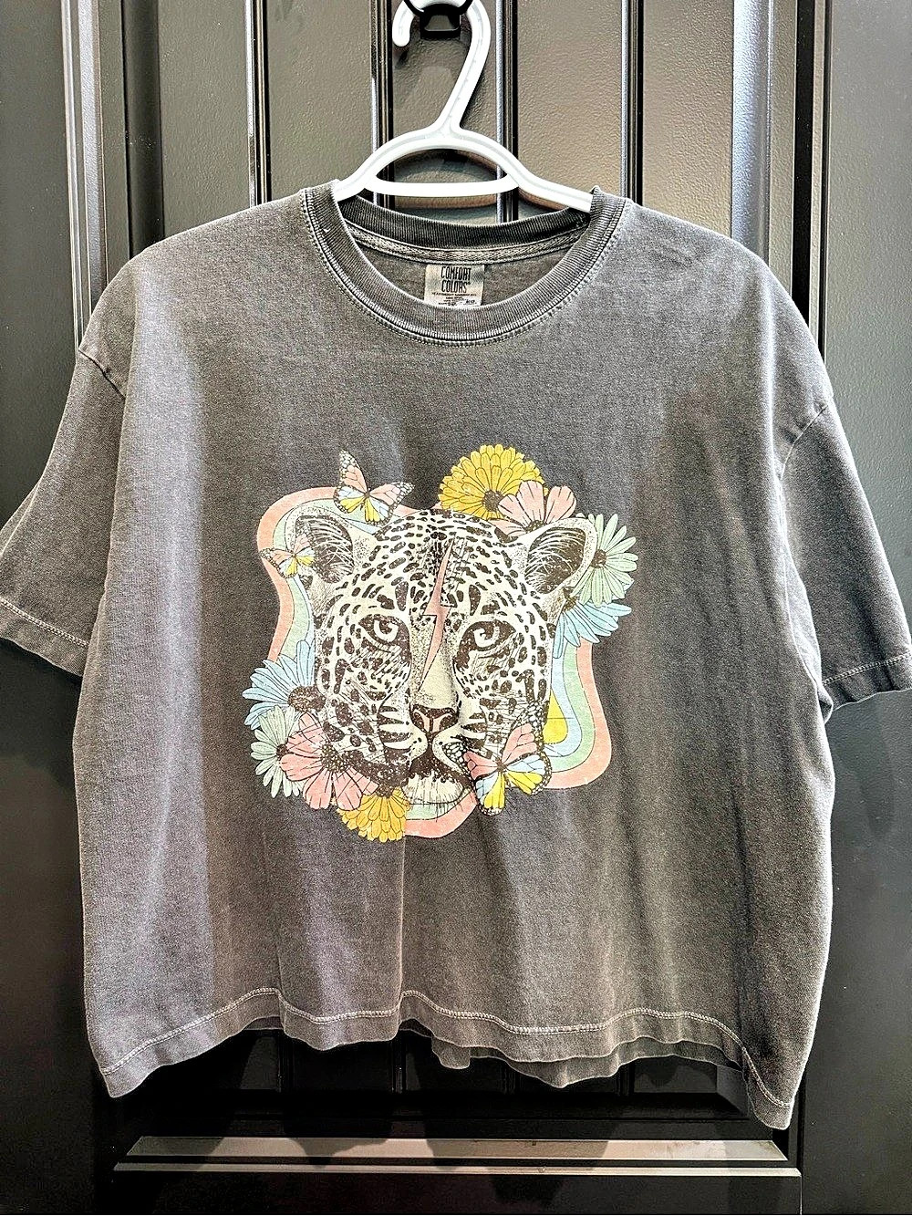 Comfort Colors Graphic Leopard Short Sleeve boxy Tee Size XL